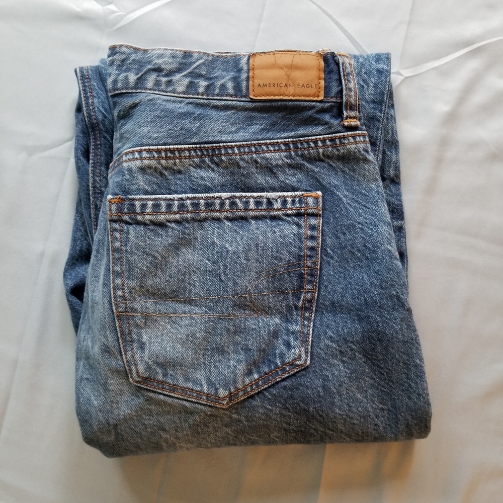 A.E. Relaxed Mom Jeans